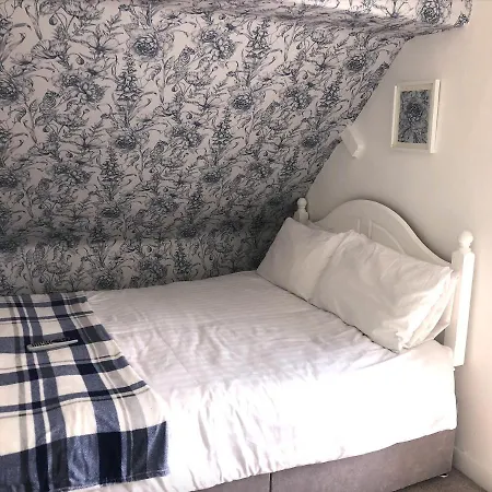 Guest house The White Bowness-on-Windermere