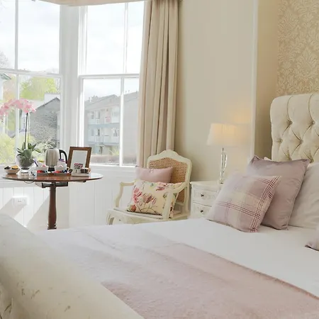 The White Guest house